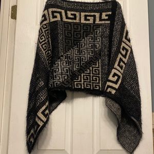 NWT Womens poncho